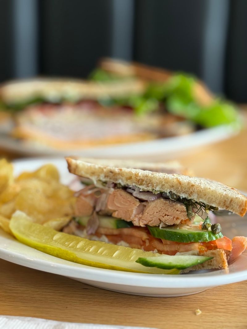 Turn Your Sandwich Into A Picnic