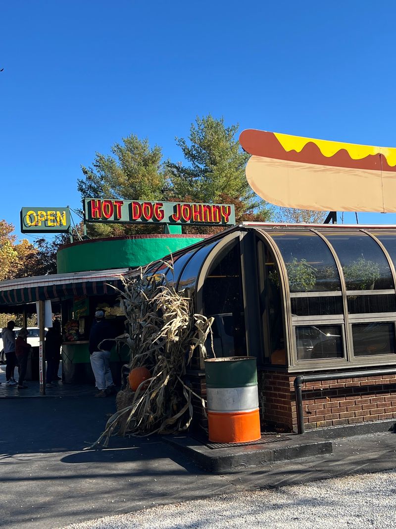 Hot Dog Johnny's, Belvidere