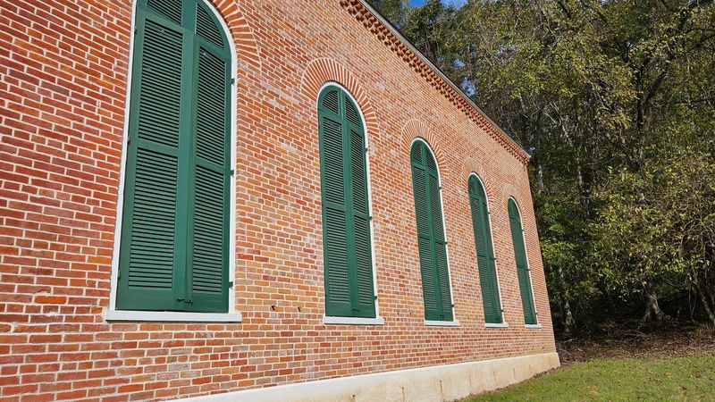 Federal-Style Brickwork With Staying Power