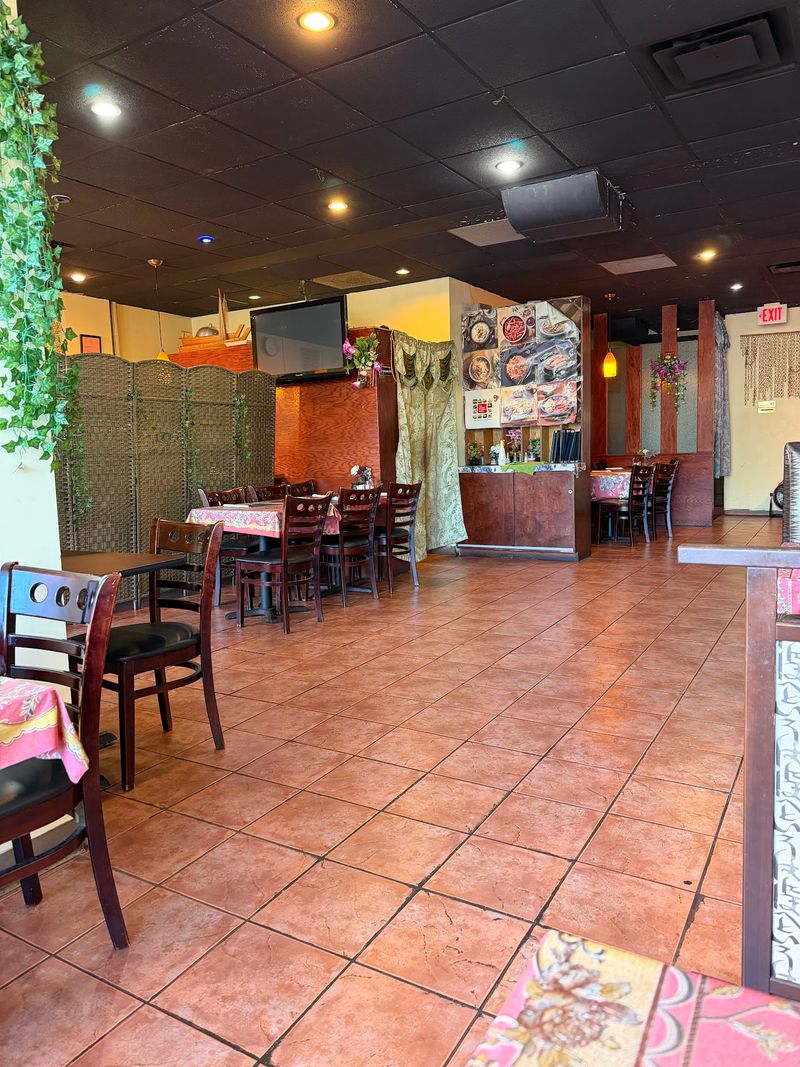 Chin Hills Restaurant - Kenmore
