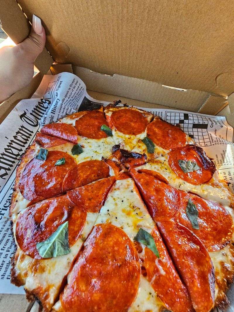 The Hearth-Style Pizza That Breaks All The Gluten-Free Rules