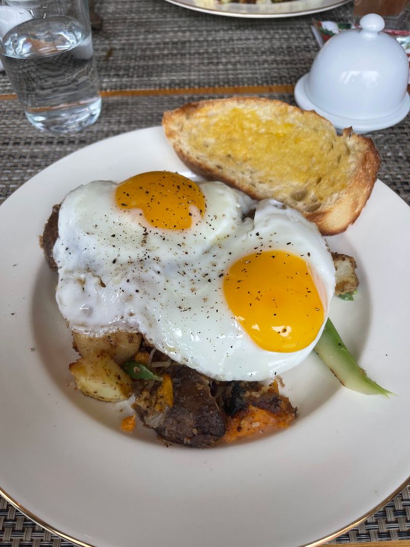 Sunday Mornings Get A Three-Course Upgrade