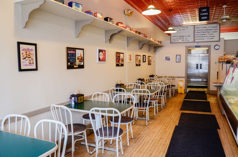 Schnitz Deli