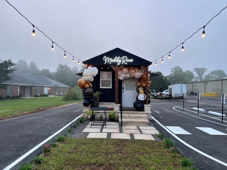 This Mississippi Drive-Thru Coffee Shop Hands Out Coffee In Sleeves With Bible Verses On Them