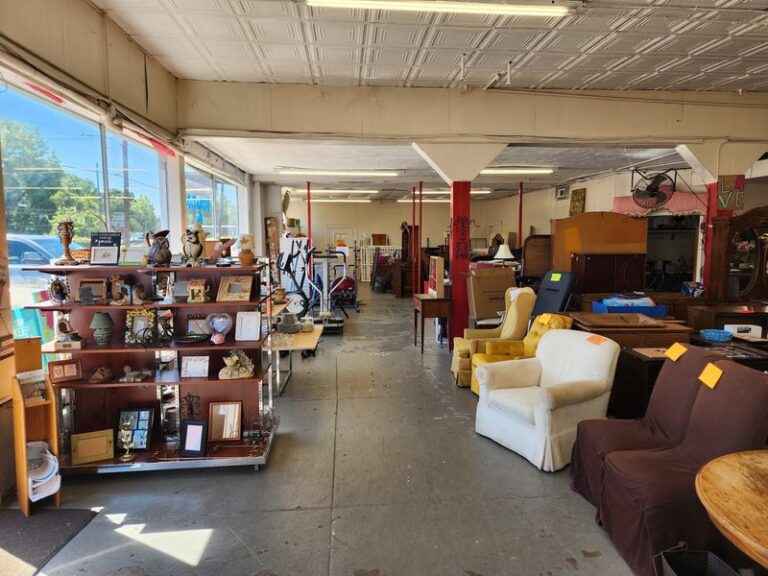 Bring A Wagon, Because These 5 Mississippi Church Thrift Stores Price Everything Like It’s 1985