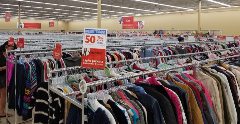 This Las Vegas, Nevada, Thrift Store Puts Out Thousands Of Fresh Items Every Day, So Families Make It A Saturday Tradition
