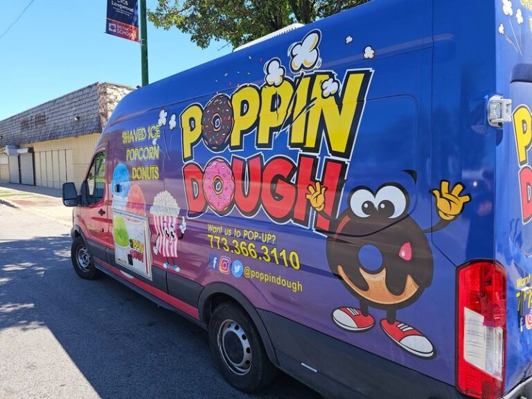 This Family-Run Illinois Donut Shop Pairs Fresh Donuts With Cheesy Caramel Popcorn And Shaved Ice