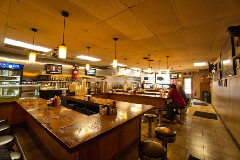 This Old-School Ohio Diner Has Been Cooking Since 1932, And Its Hangover Burger Is Worth A Road Trip
