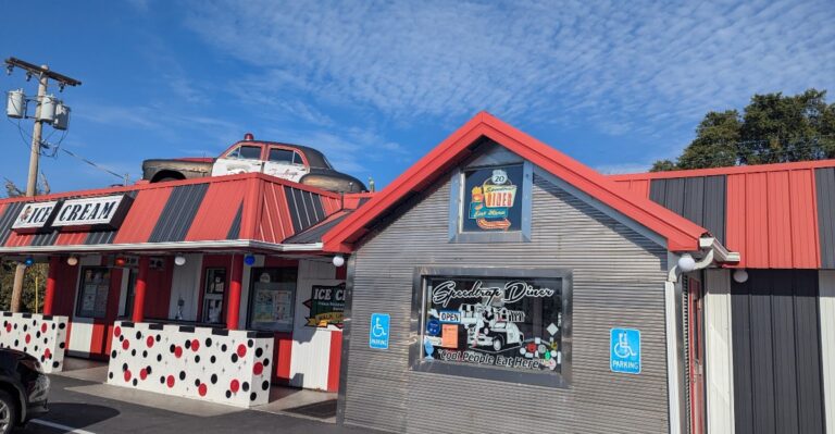 11 Ohio Diners Where The Pie Case Is The First Thing Kids Point At