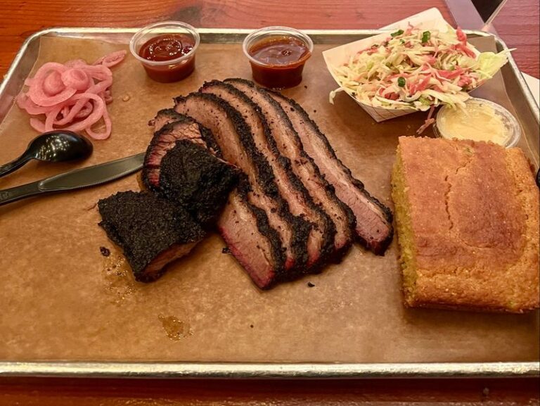 This Illinois Barbecue Joint Serves Brisket So Good The Line Wraps Around The Whole Place