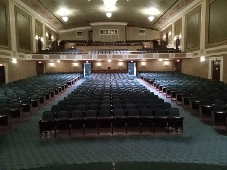This Gorgeous Mississippi Movie Palace From 1929 Still Wows Audiences With Live Shows Today
