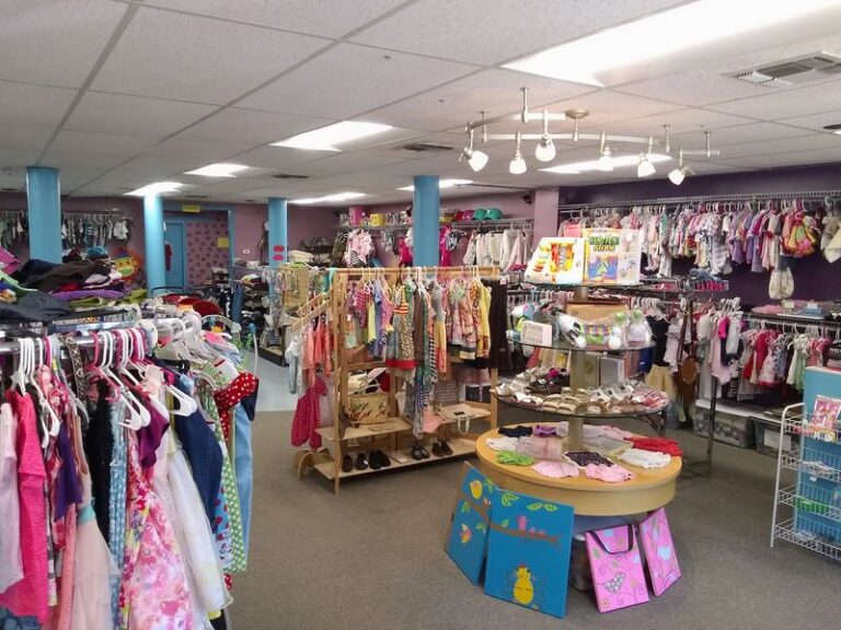 These 6 Mississippi Consignment Shops Fill A Bag With Nearly New Kids’ Clothes For Less Than Lunch Out