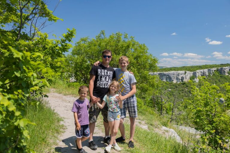 The Family Getaway Formula: More Memories, Less Money